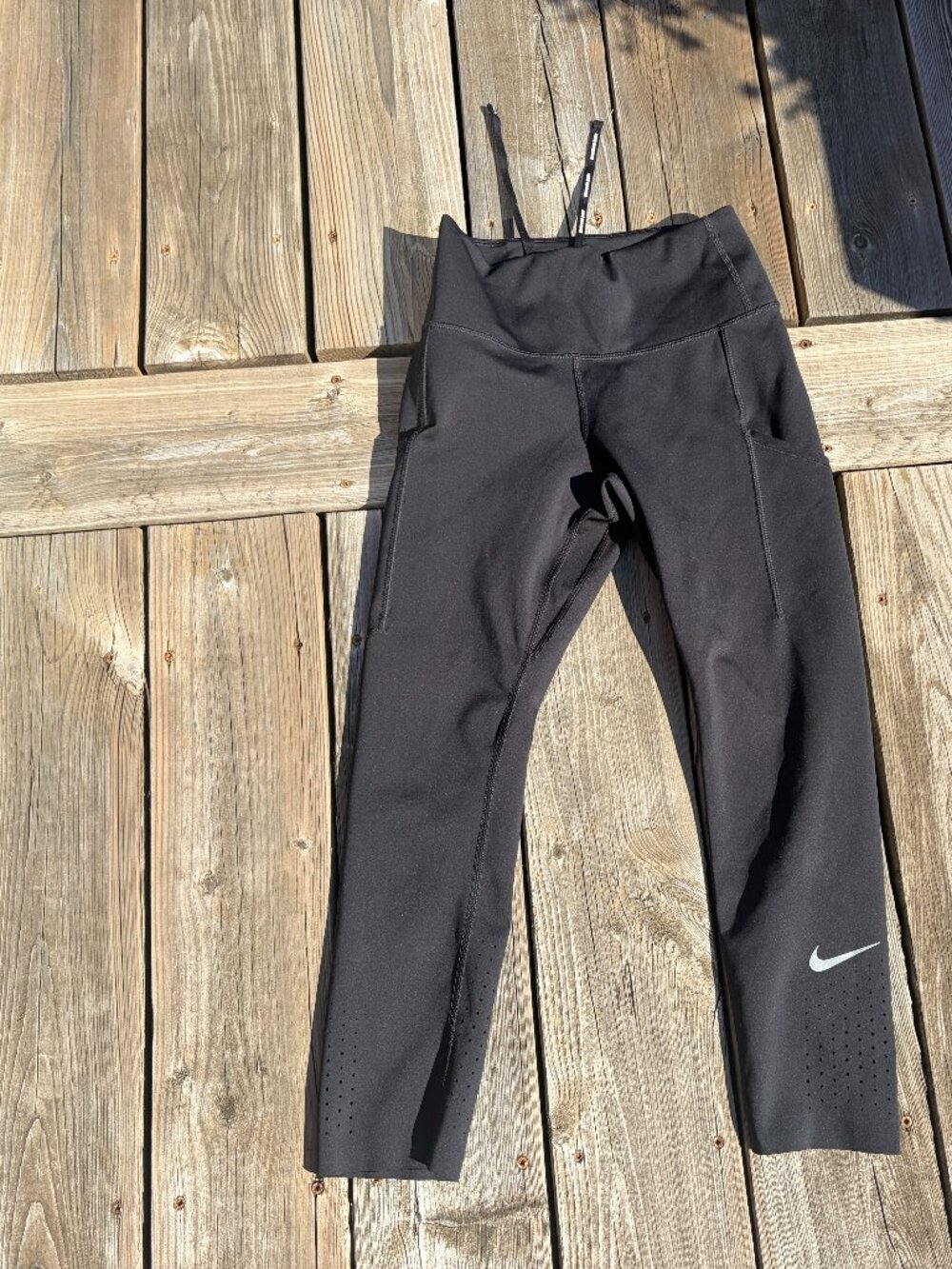 Nike Capris Size S - Picture 1 of 3